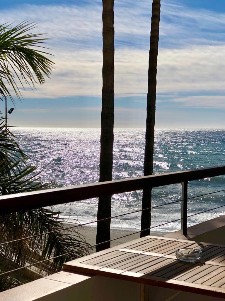 Apartamentos Playa Torrecilla 内尔哈 外观 照片