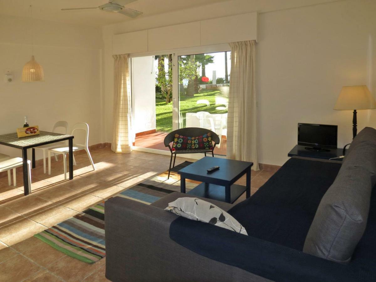Apartamentos Playa Torrecilla 内尔哈 外观 照片