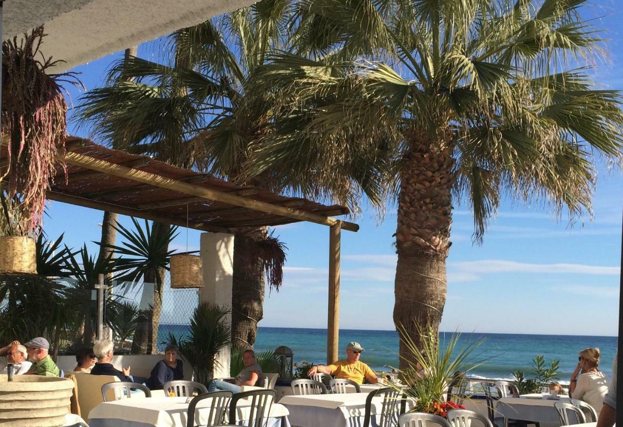 Apartamentos Playa Torrecilla 内尔哈 外观 照片