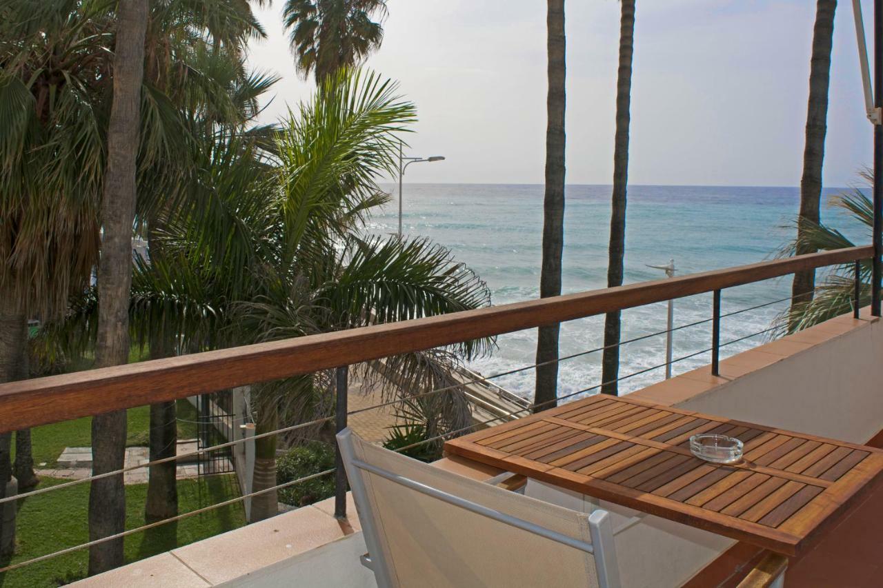 Apartamentos Playa Torrecilla 内尔哈 外观 照片