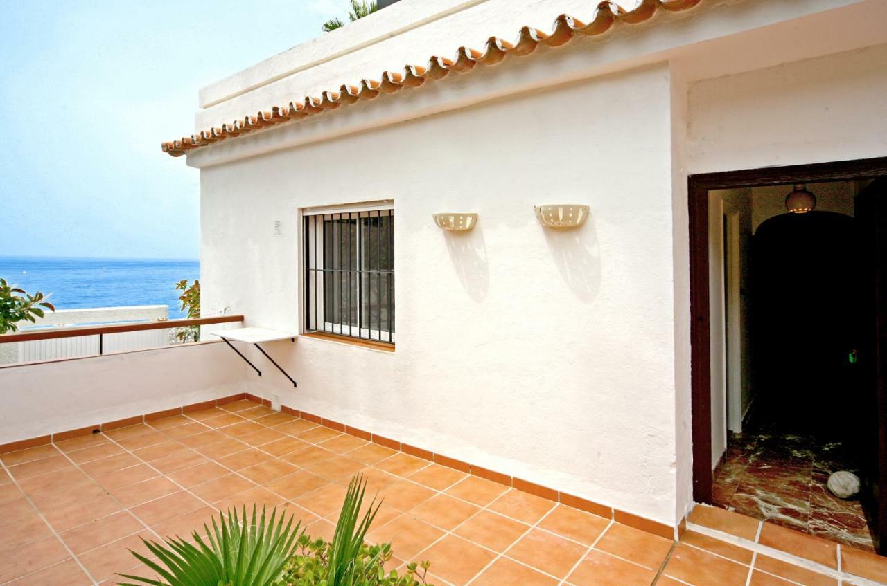 Apartamentos Playa Torrecilla 内尔哈 外观 照片