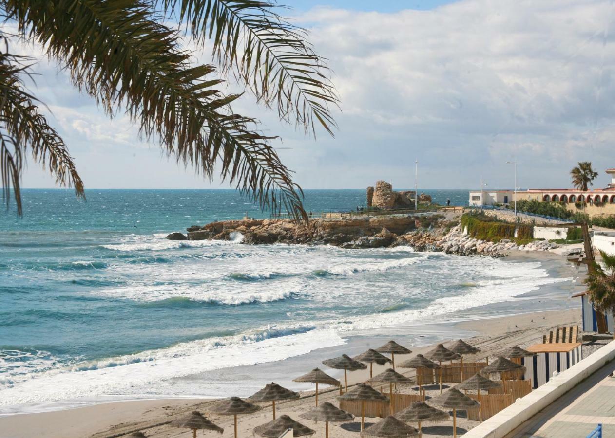 Apartamentos Playa Torrecilla 内尔哈 外观 照片