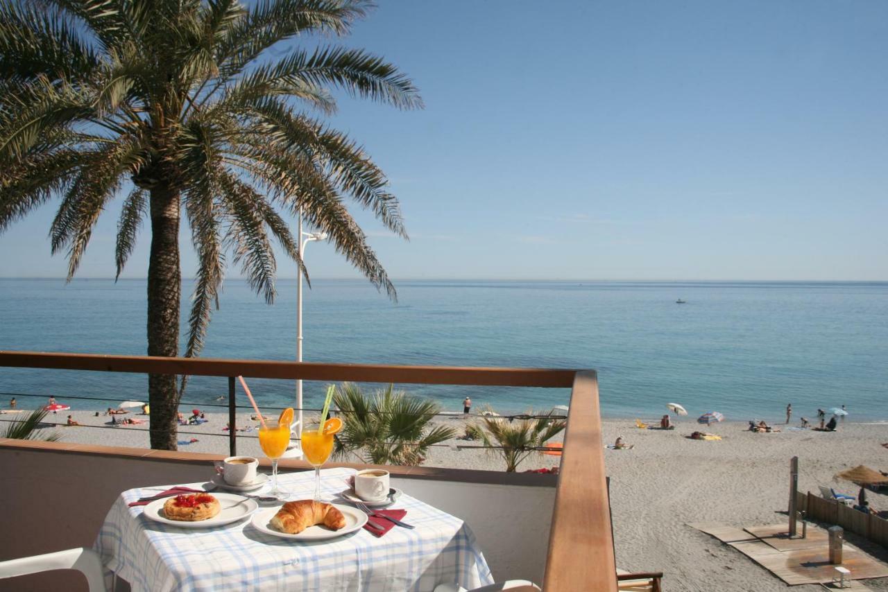 Apartamentos Playa Torrecilla 内尔哈 外观 照片