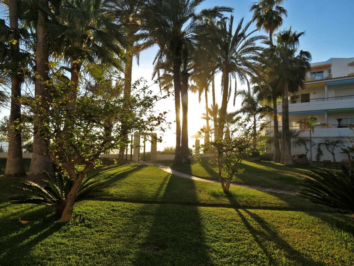 Apartamentos Playa Torrecilla 内尔哈 外观 照片