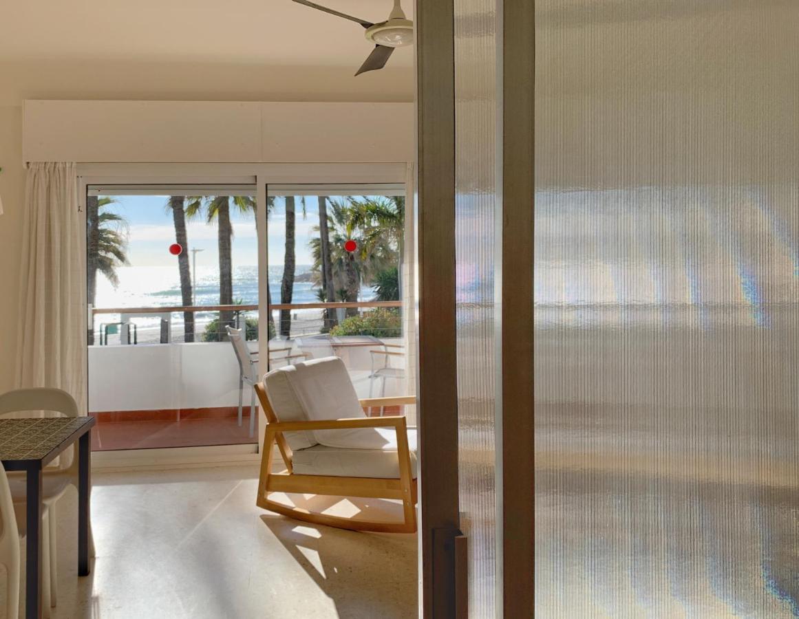 Apartamentos Playa Torrecilla 内尔哈 外观 照片